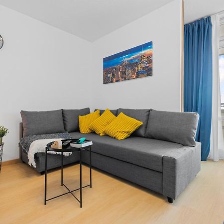 Sonniges City-Apartment Mit Suedbalkon Und Parklatz Neusass Buitenkant foto