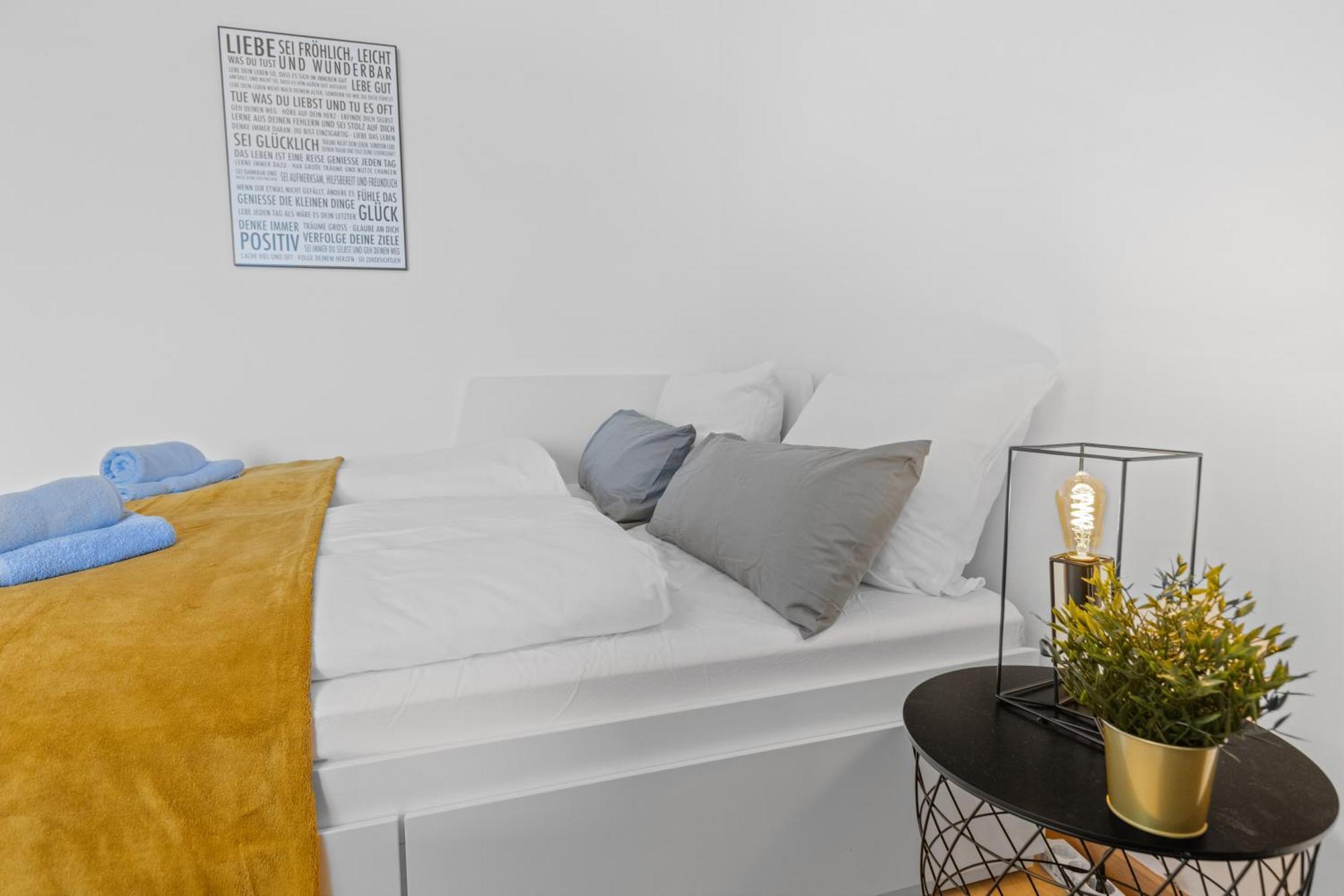 Sonniges City-Apartment Mit Suedbalkon Und Parklatz Neusass Buitenkant foto