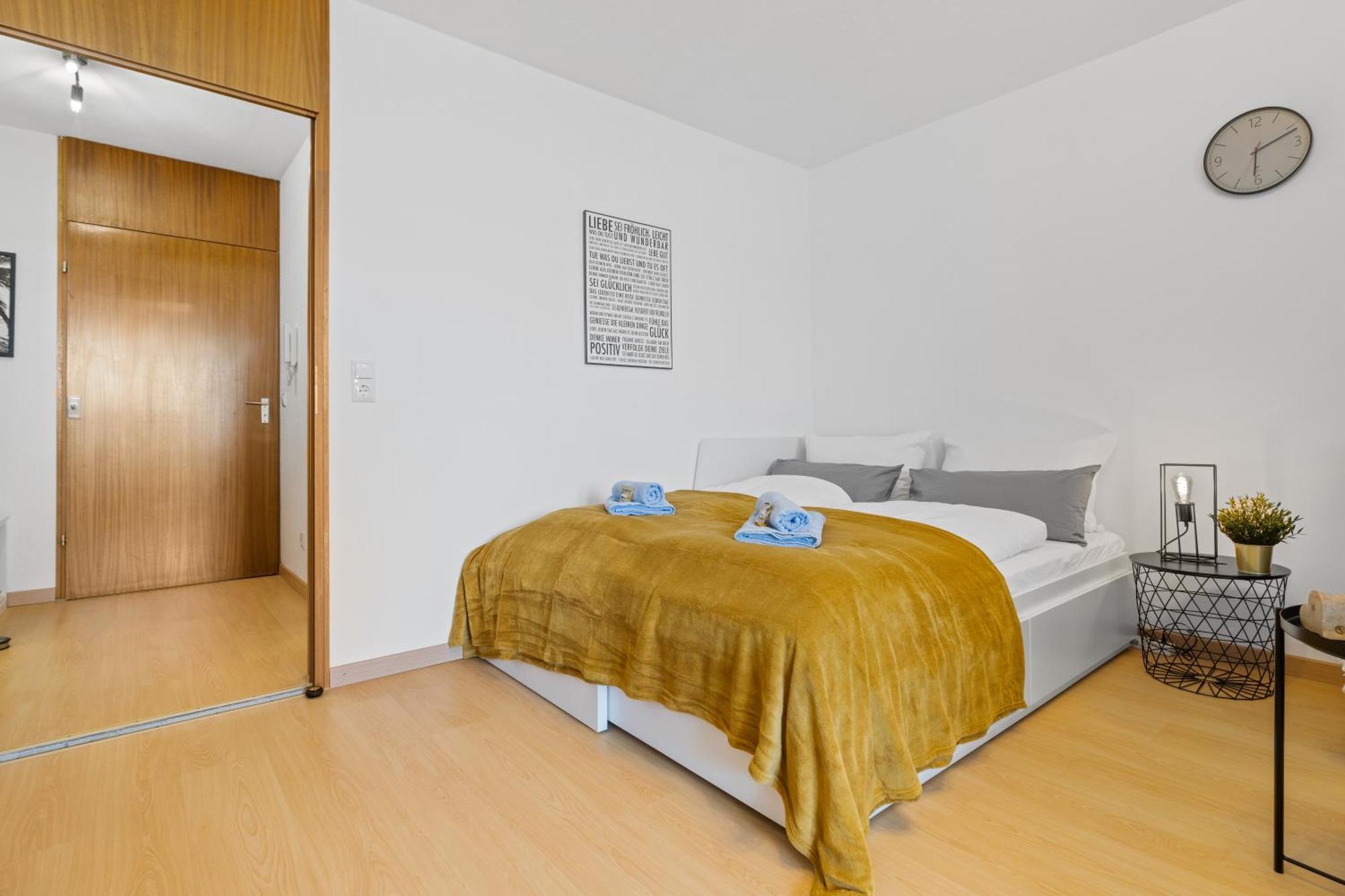 Sonniges City-Apartment Mit Suedbalkon Und Parklatz Neusass Buitenkant foto