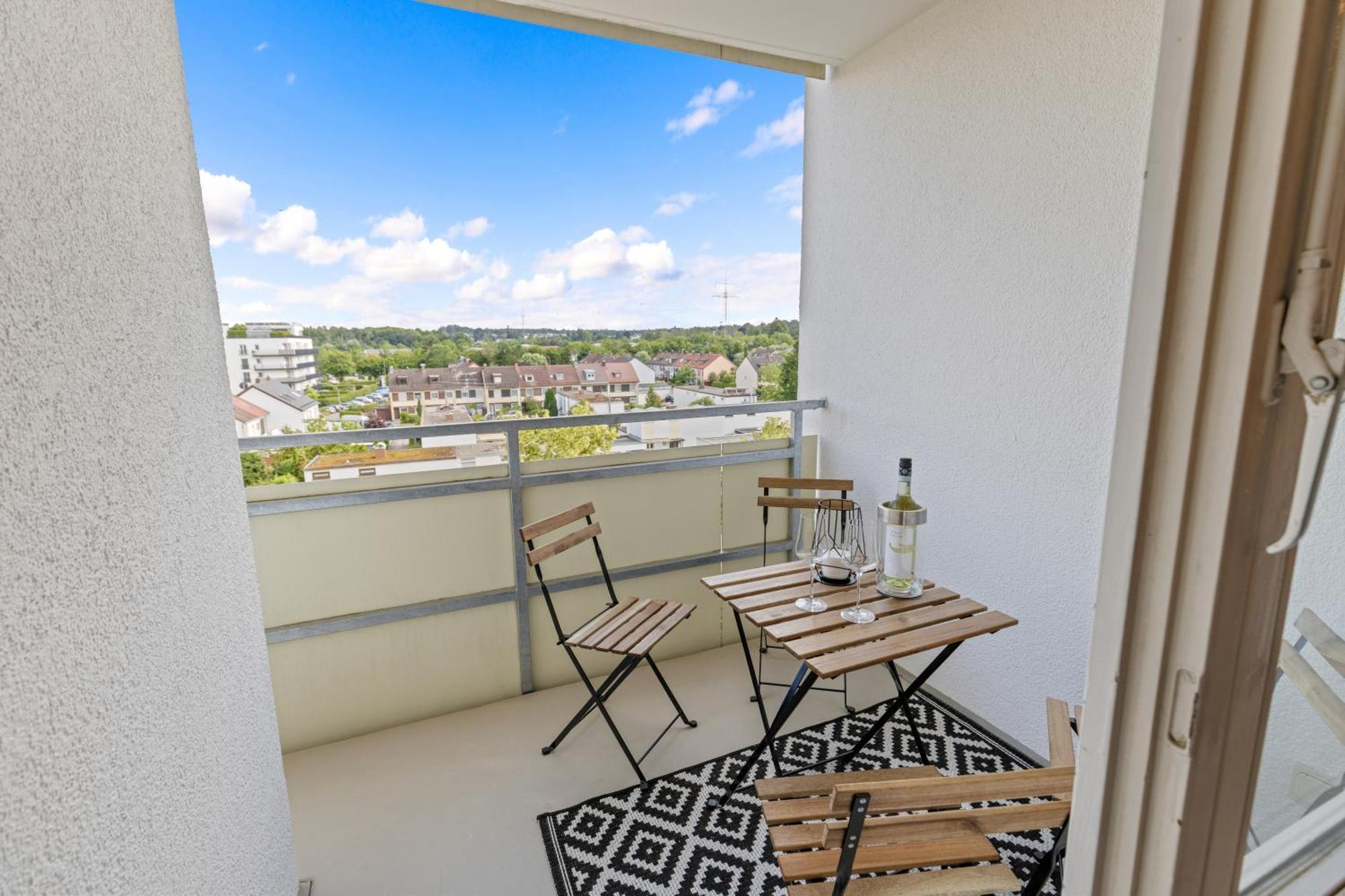 Sonniges City-Apartment Mit Suedbalkon Und Parklatz Neusass Buitenkant foto
